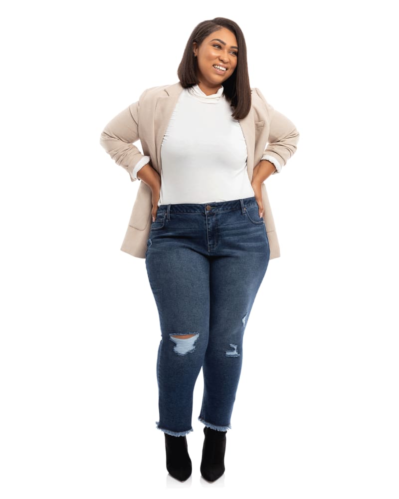 Front of a model wearing a size 14W Carrie Frayed Hem Girlfriend Jean in Talia by 1822 Denim. | dia_product_style_image_id:216998